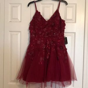 Teeze me: burgundy floral print